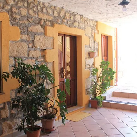 Guest house S'alzolitta 2*